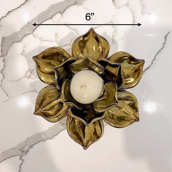 Gold Flower Petal Single Candle Holder - Picture 4 of 5